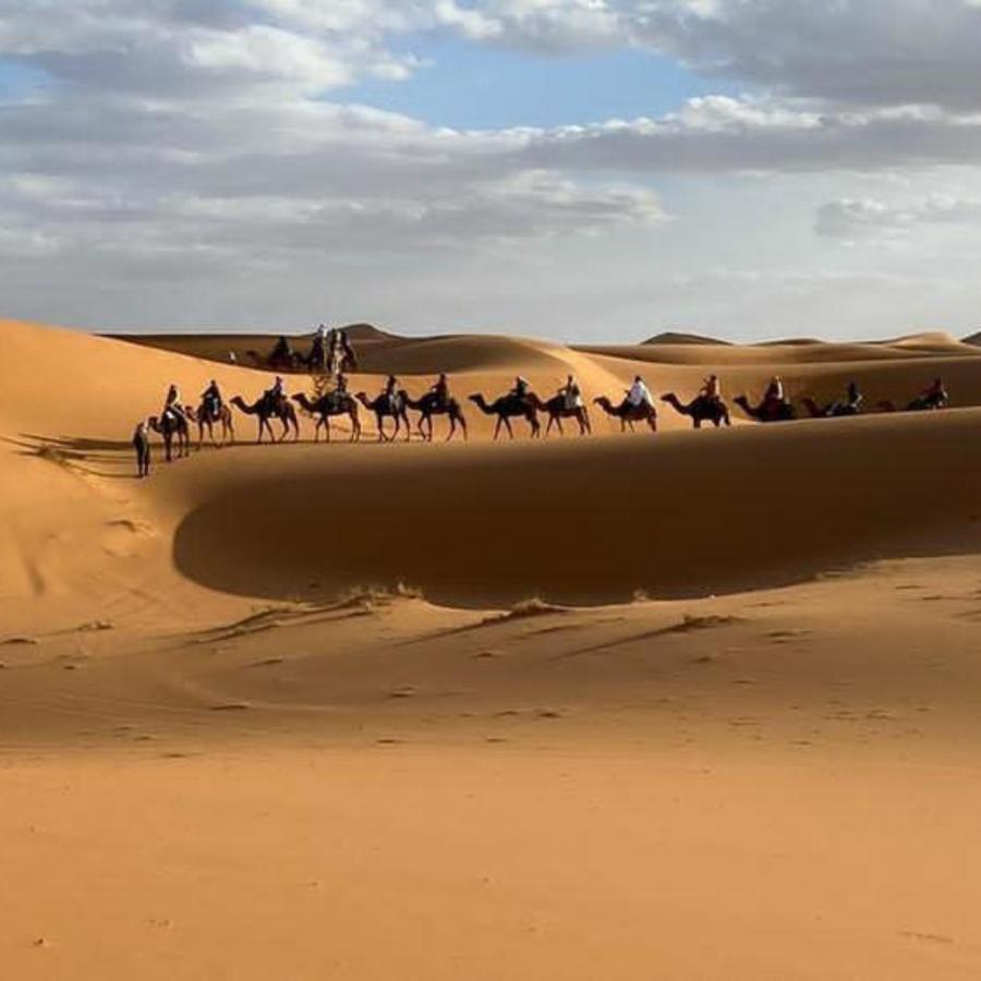 Hotel Magic Luxury Camp à Merzouga Extérieur photo