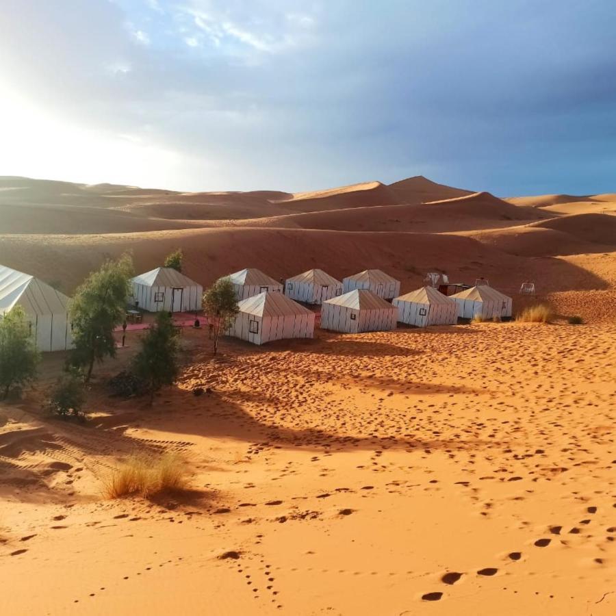 Hotel Magic Luxury Camp à Merzouga Extérieur photo